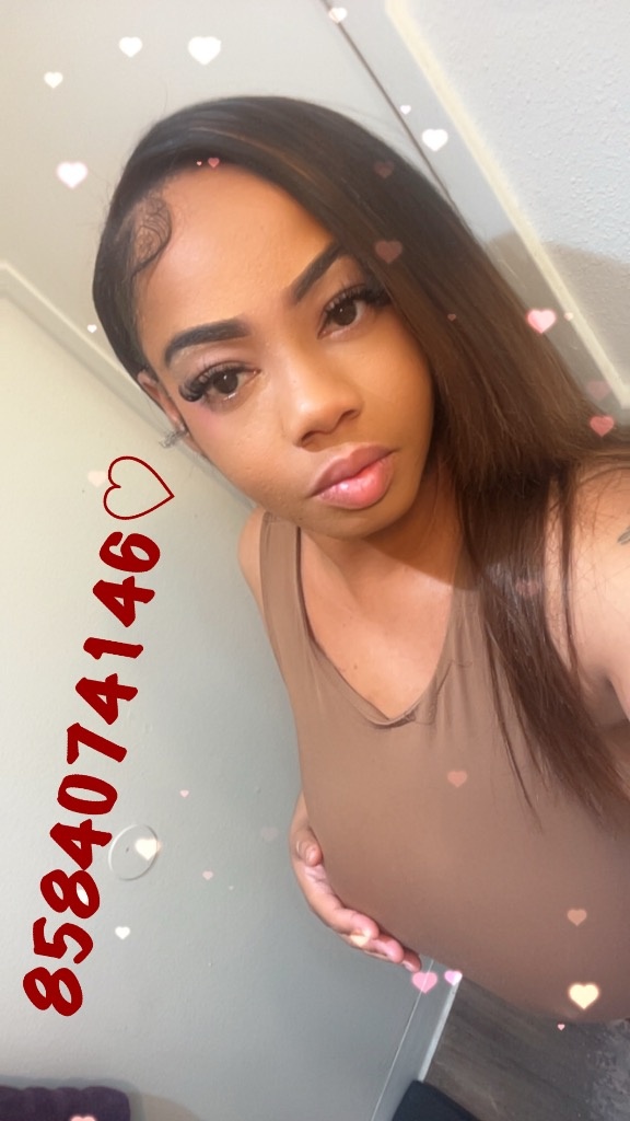 New In Town ! Video CALLS AVAILABLE also !slippery when 💦