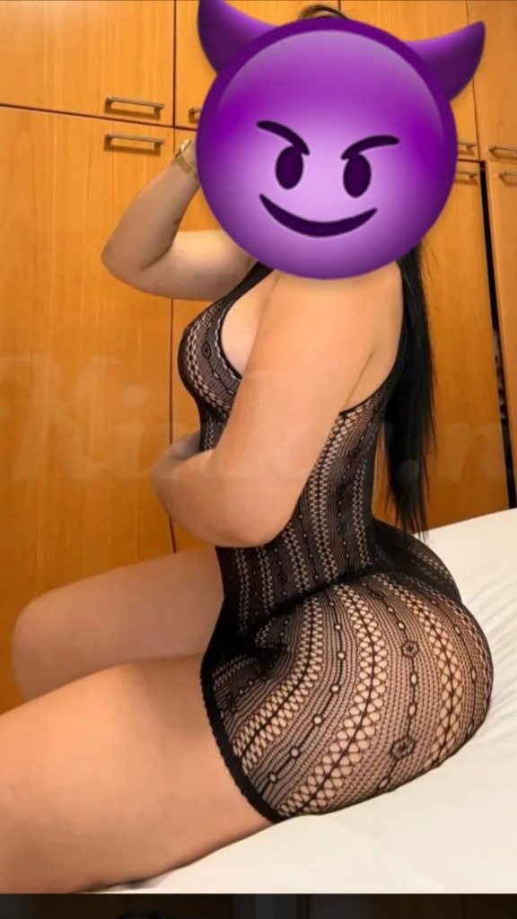 Hey, i am availible - 24